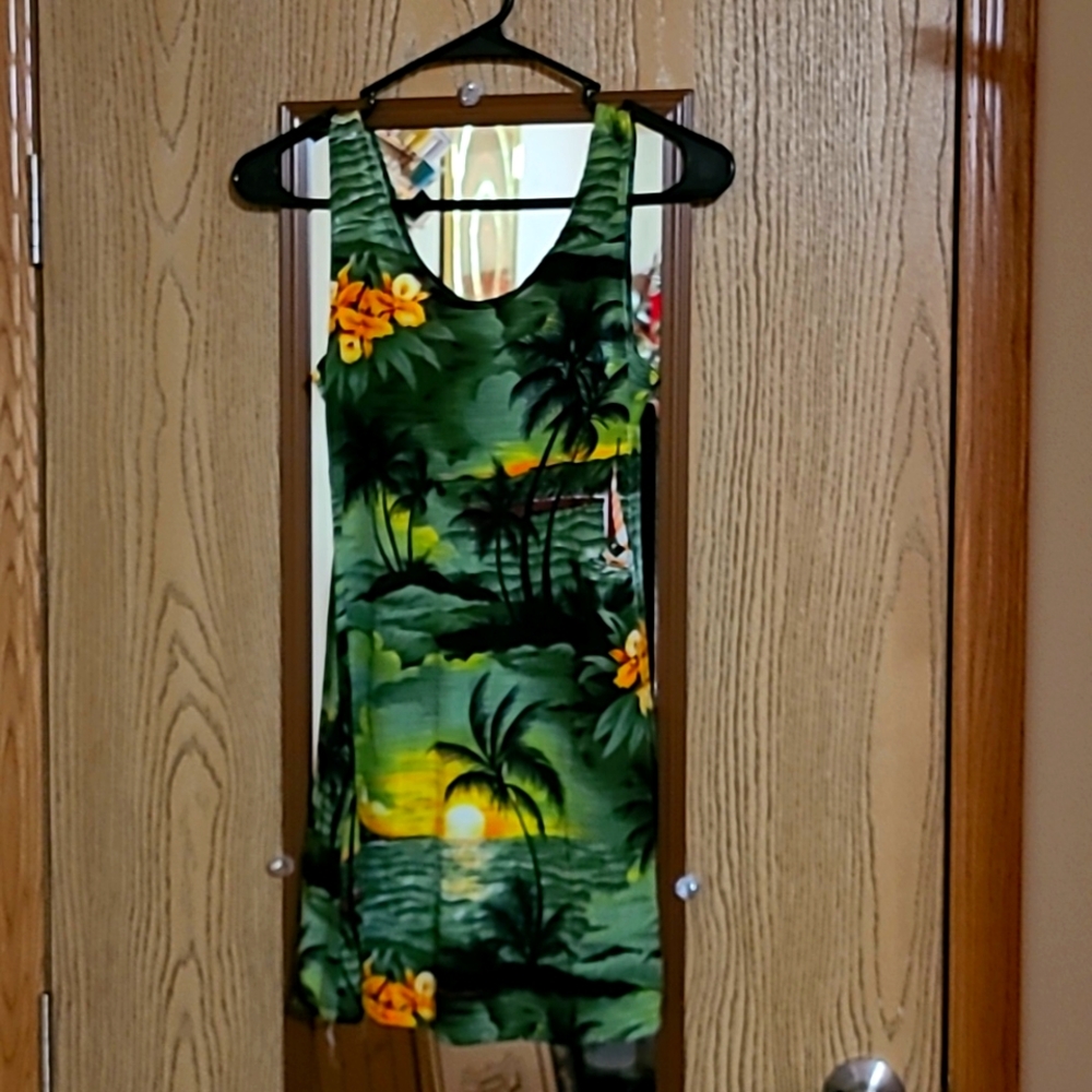 Hawaiian Dress Beautiful Detail Earthy & Breathless Women's Size XXS